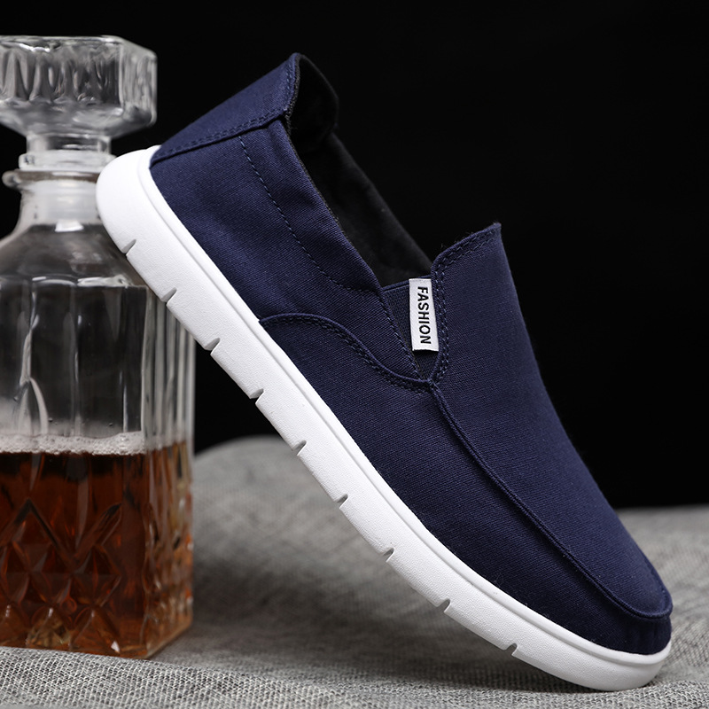 Slip-On Men's Loafers: Breathable Casual Canvas Shoes for Effortless Style